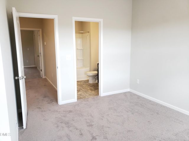 695 Grand Central Station, Apex, NC 27502
