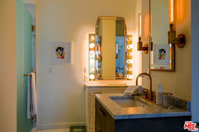 1424 N Crescent Heights Boulevard 61, West Hollywood, CA 90046