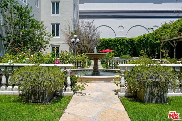 1424 N Crescent Heights Boulevard 61, West Hollywood, CA 90046