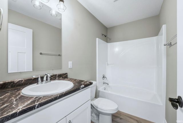 7755 Tumnus Trail, Fort Wayne, IN 46835