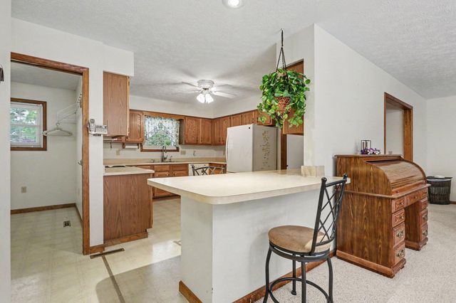 121 Cherokee Trail, Granville, OH 43023