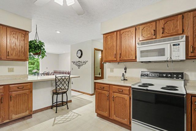 121 Cherokee Trail, Granville, OH 43023