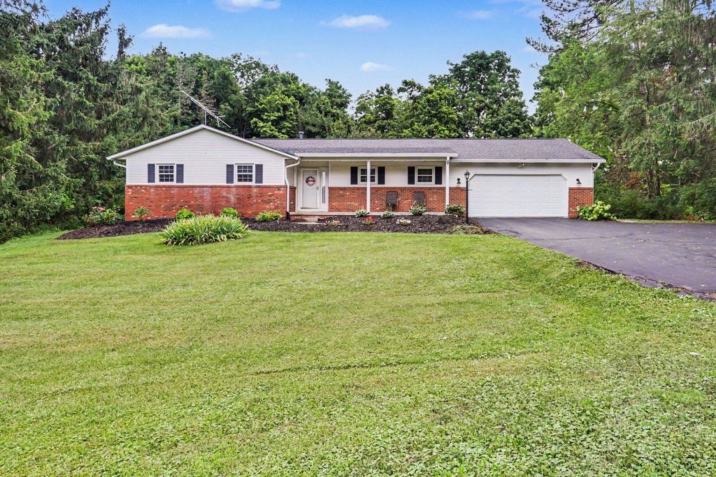 121 Cherokee Trail, Granville, OH 43023