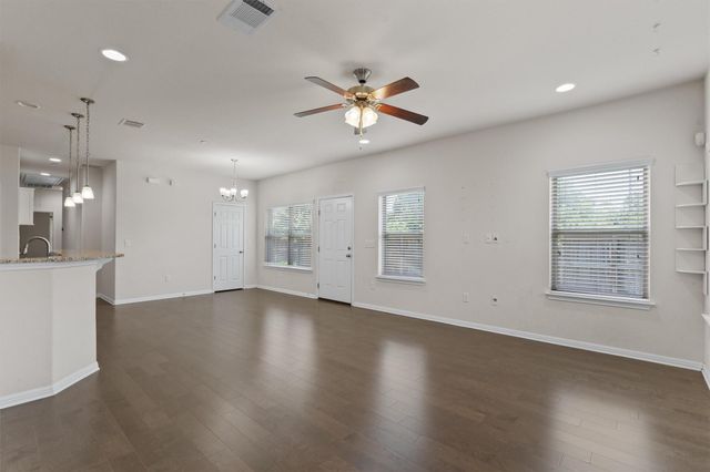 2304 S Lakeline BLVD 461, Cedar Park, TX 78613