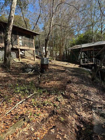 186 Stillwater Road, Freeport, FL 32439