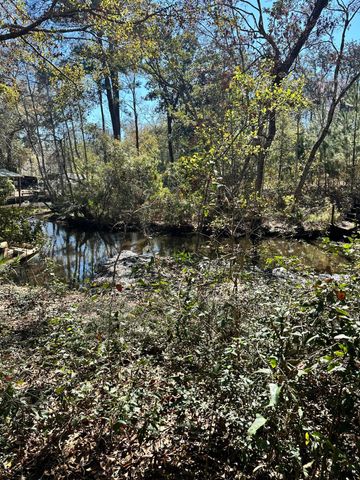 186 Stillwater Road, Freeport, FL 32439