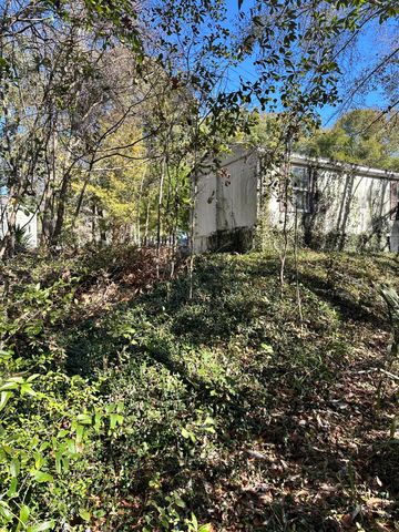 186 Stillwater Road, Freeport, FL 32439