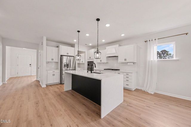 210 Kanewind Terrace, Apex, NC 27523