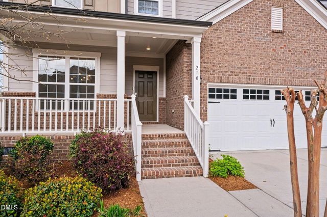 210 Kanewind Terrace, Apex, NC 27523