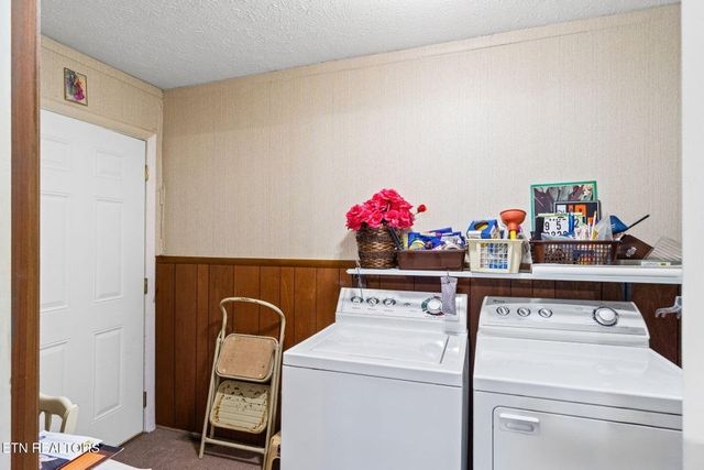 4007 Kato Dr, Crossville, TN 38572