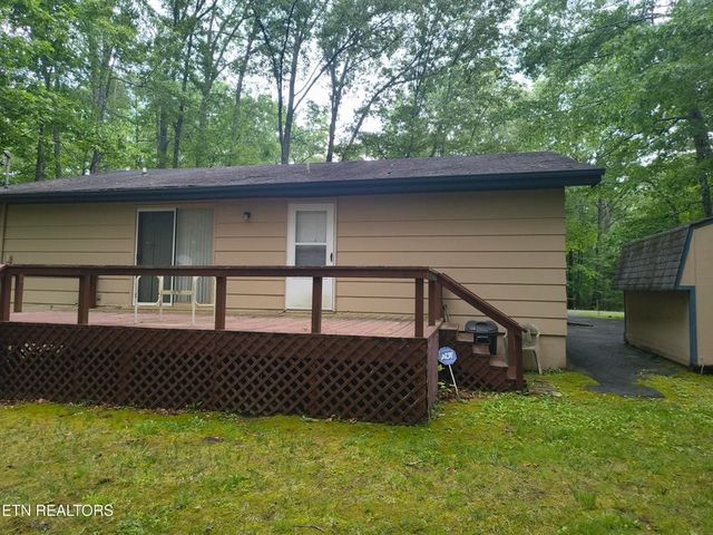 4007 Kato Dr, Crossville, TN 38572