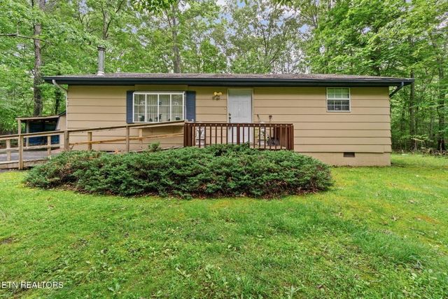 4007 Kato Dr, Crossville, TN 38572