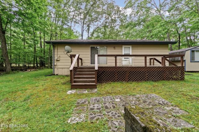 4007 Kato Dr, Crossville, TN 38572