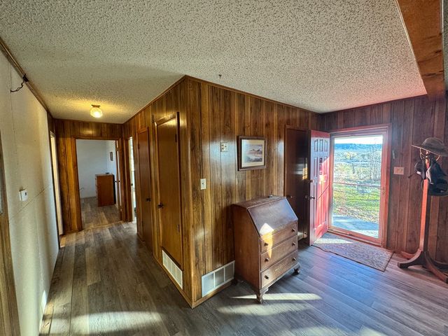 89 Alamito Creek Rd, Marfa, TX 79843