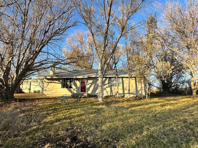 89 Alamito Creek Rd, Marfa, TX 79843