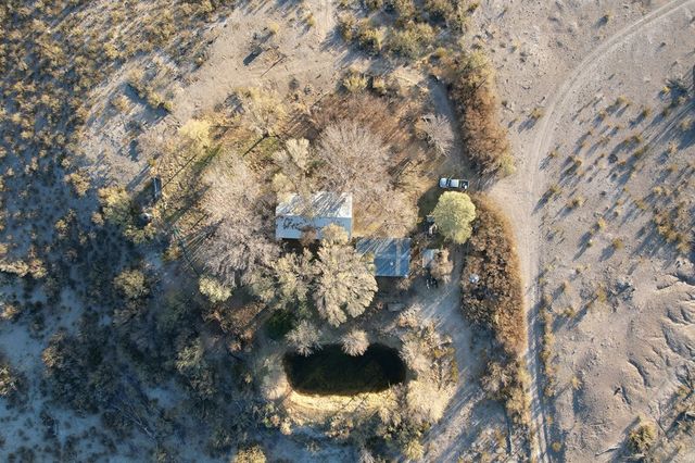 89 Alamito Creek Rd, Marfa, TX 79843