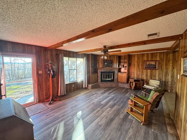 89 Alamito Creek Rd, Marfa, TX 79843