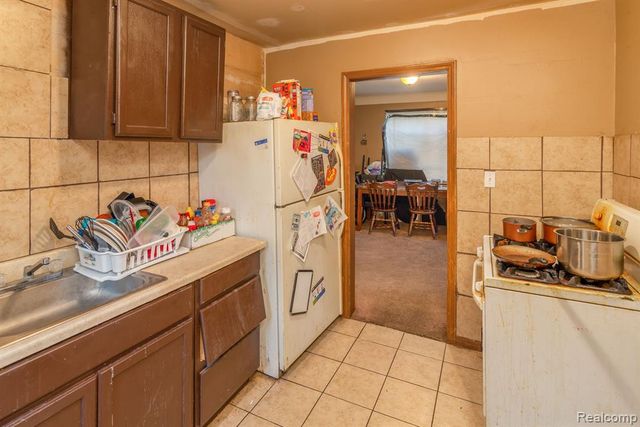 11830 Corbett Avenue, Detroit, MI 48213