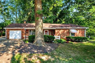 906 N 17th Street, Swansea, IL 62226