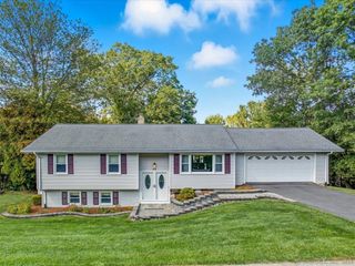 23 Holly Lane, Wallingford, CT 06492