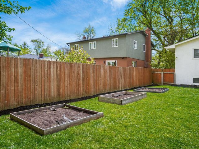 1016 Kennington Avenue, Columbus, OH 43220