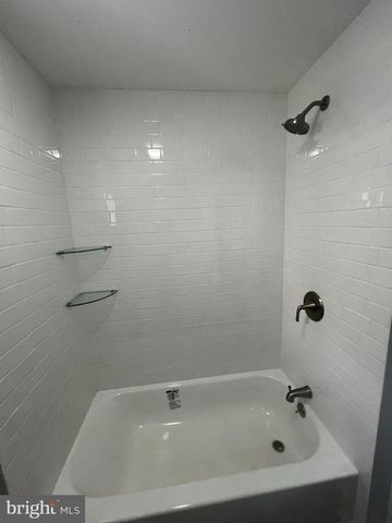 2837 N LAWRENCE ST N, Philadelphia, PA 19133