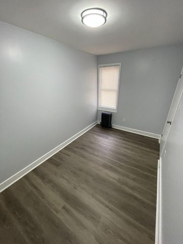 2837 N LAWRENCE ST N, Philadelphia, PA 19133