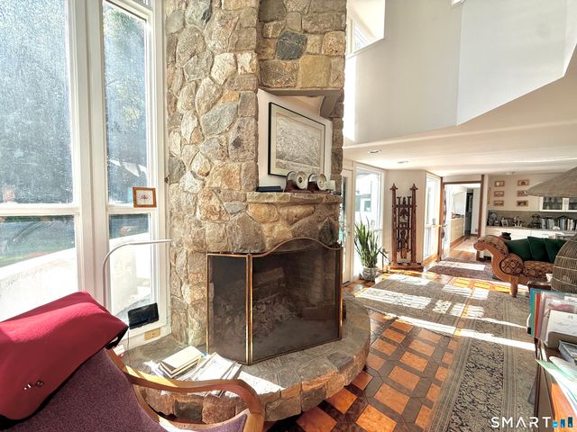 9 Morehouse Lane, Norwalk, CT 06850