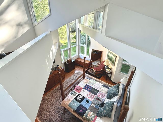 9 Morehouse Lane, Norwalk, CT 06850