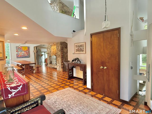 9 Morehouse Lane, Norwalk, CT 06850