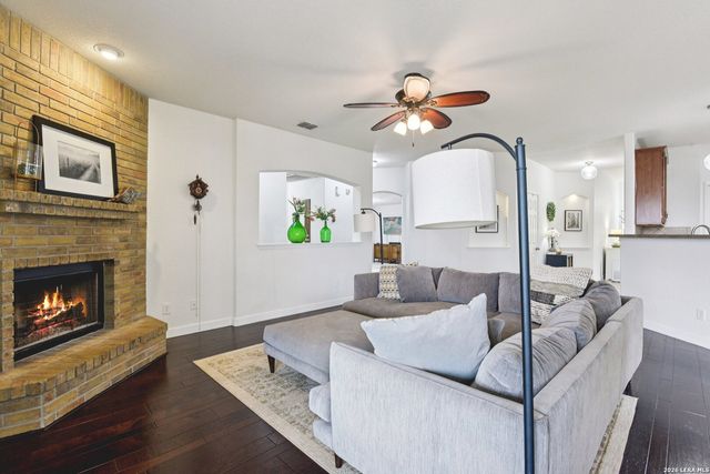 814 Point Cove, San Antonio, TX 78253