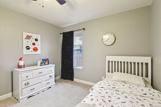 814 Point Cove, San Antonio, TX 78253