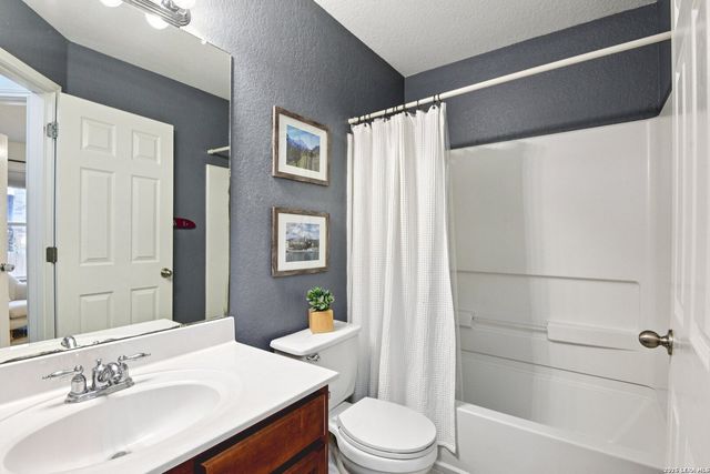 814 Point Cove, San Antonio, TX 78253