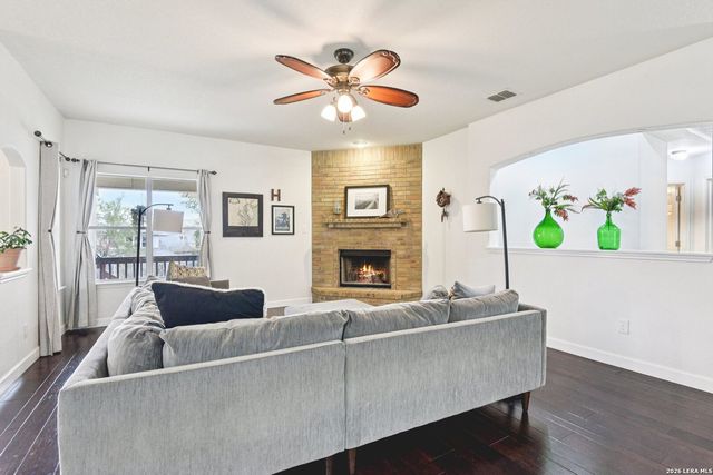 814 Point Cove, San Antonio, TX 78253