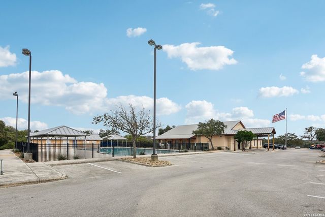 814 Point Cove, San Antonio, TX 78253