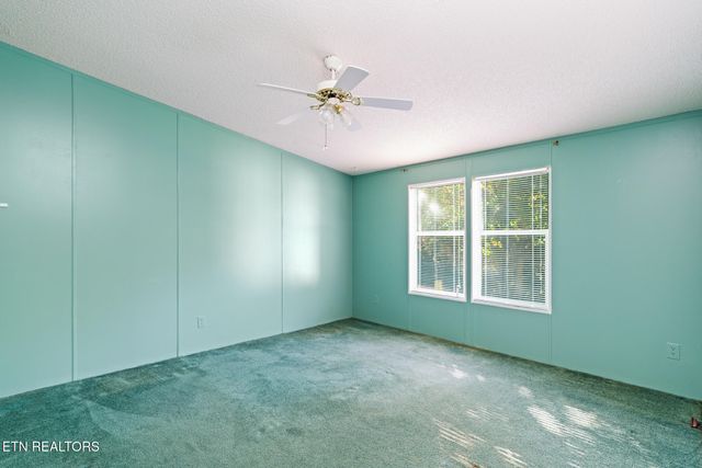 7524 Hunters Ridge Way, Knoxville, TN 37914