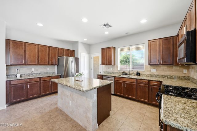 35040 N JAMAICA HOPE Way, San Tan Valley, AZ 85143