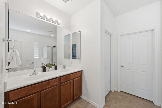 35040 N JAMAICA HOPE Way, San Tan Valley, AZ 85143