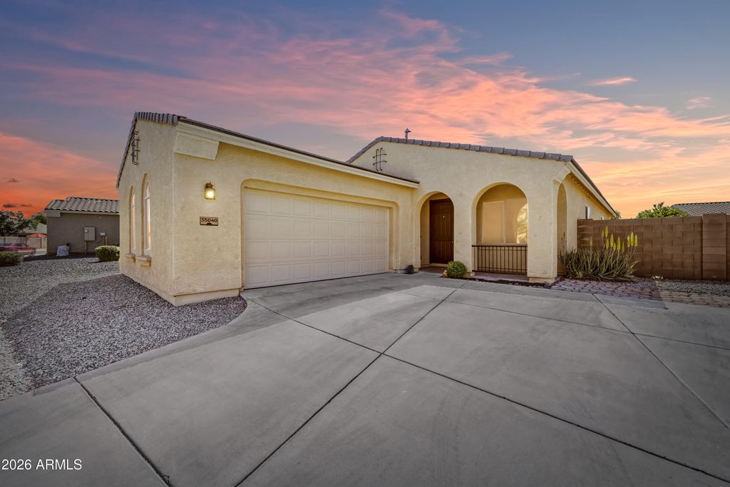 35040 N JAMAICA HOPE Way, San Tan Valley, AZ 85143