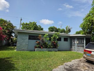 660 NE 181ST Street, Miami, FL 33162