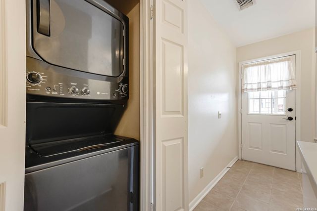 8415 Fredericksburg Rd Apt 307, San Antonio, TX 78229