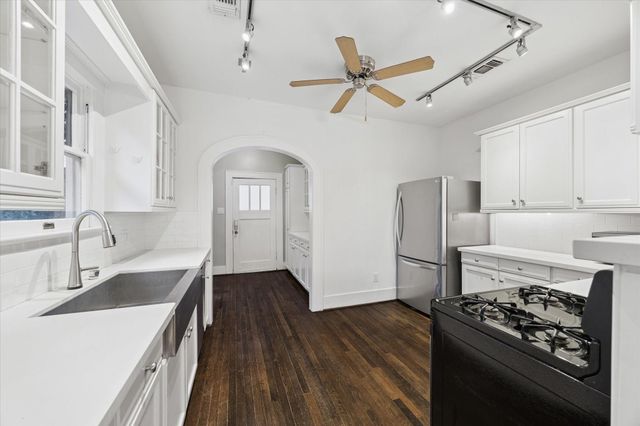 1103 Walling Street, Houston, TX 77009
