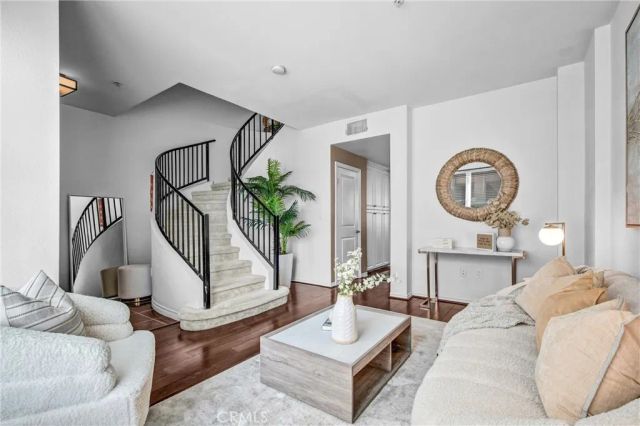 88 E Bay State 3A, Alhambra, CA 91801