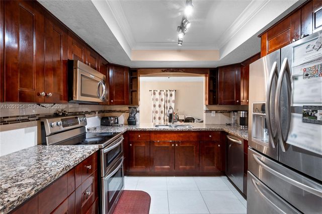 3821 E Lake Terrace, Miramar, FL 33023