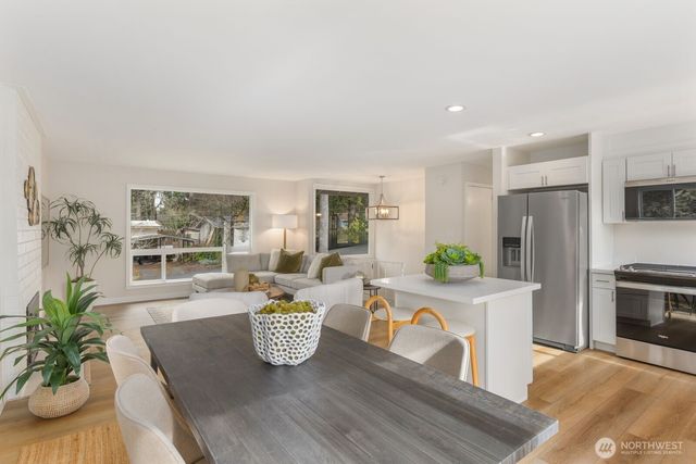 12103 SE 70th Street, Newcastle, WA 98056