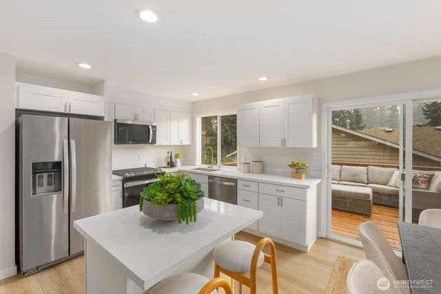 12103 SE 70th Street, Newcastle, WA 98056