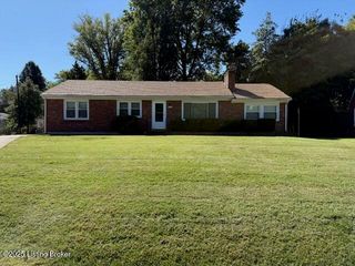 10024 Prairie Dr, Louisville, KY 40272