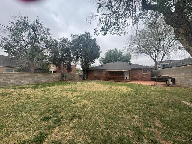 1002 W Louisiana Ave, Midland, TX 79701