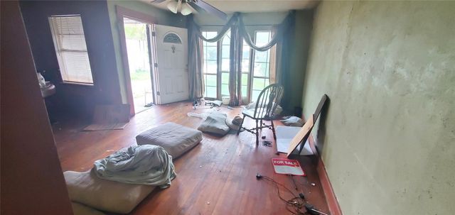 5606 Belarbor Street, Houston, TX 77033