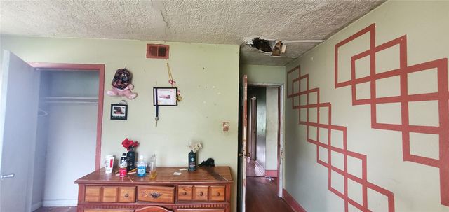 5606 Belarbor Street, Houston, TX 77033